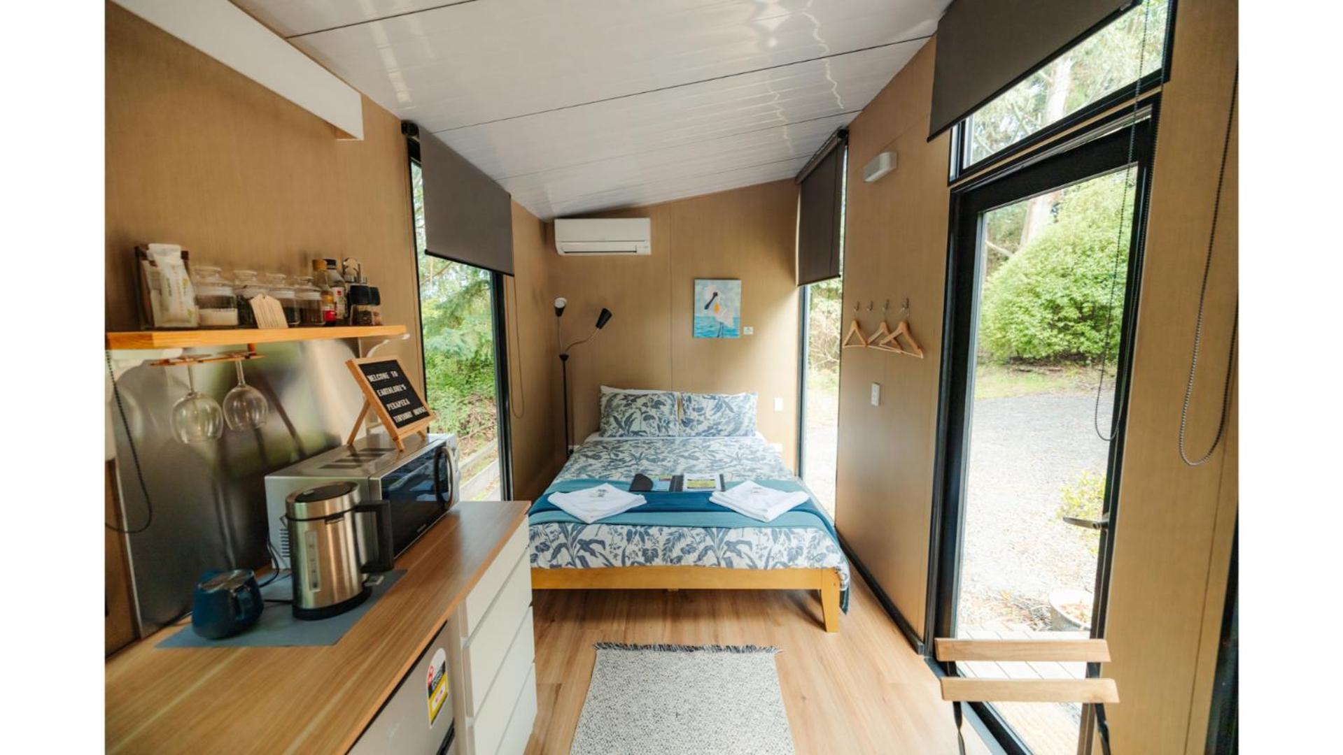 Villa Pekapeka Tiny House By Tiny Away à Owaka Extérieur photo